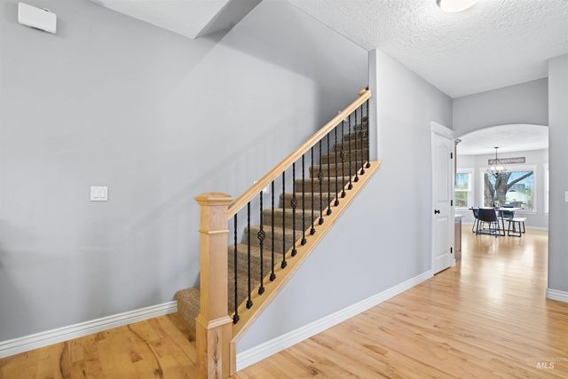 628 Kennedy Dr, Middleton, ID 83644