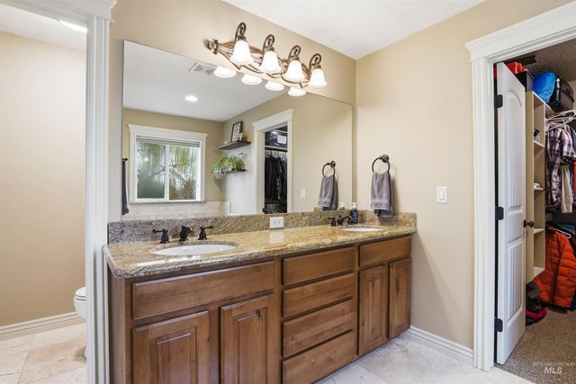 628 Kennedy Dr, Middleton, ID 83644