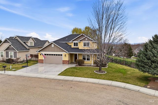 628 Kennedy Dr, Middleton, ID 83644