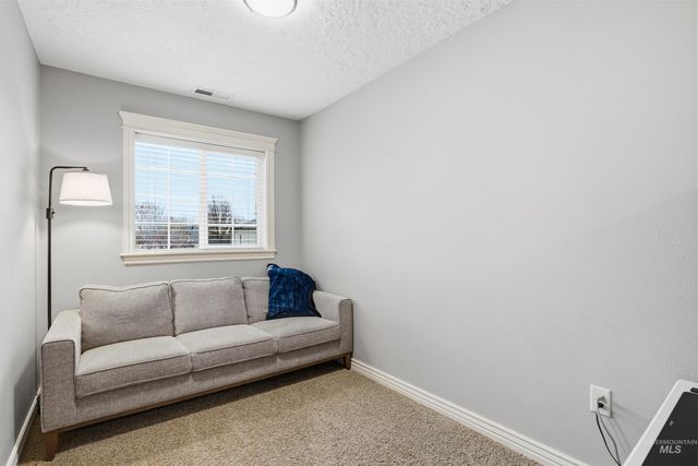 628 Kennedy Dr, Middleton, ID 83644