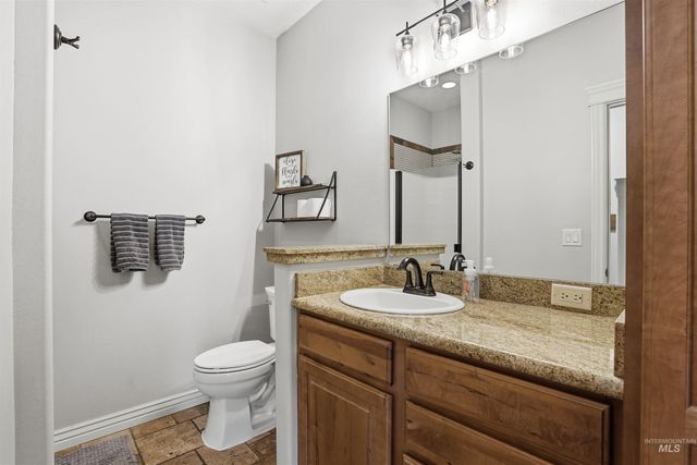 628 Kennedy Dr, Middleton, ID 83644