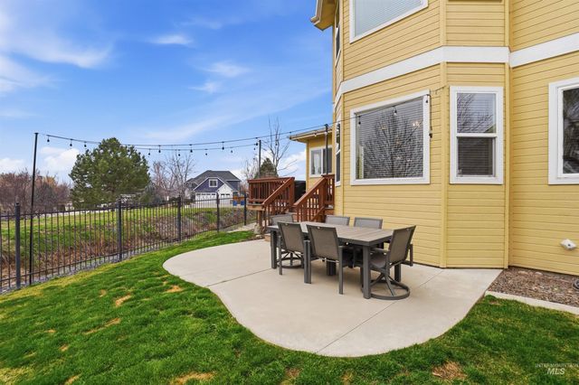 628 Kennedy Dr, Middleton, ID 83644