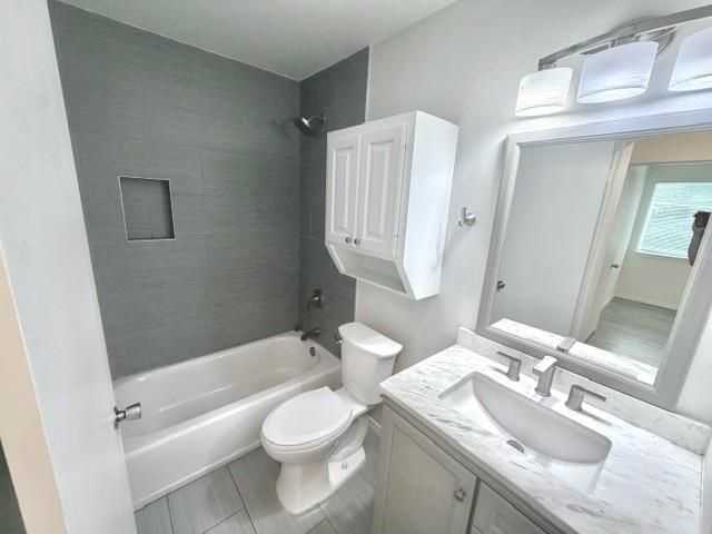 7303 Whispering Creek CIR Unit B, Austin, TX 78736