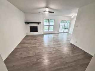 7303 Whispering Creek CIR Unit B, Austin, TX 78736