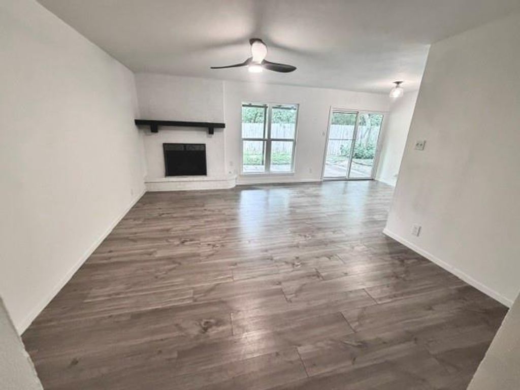 7303 Whispering Creek CIR Unit B, Austin, TX 78736
