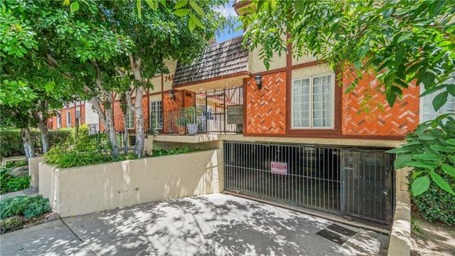 7422 Hazeltine, Van Nuys, CA 91405