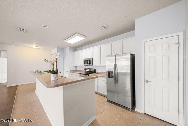 13364 BEACH Boulevard 335, Jacksonville, FL 32224