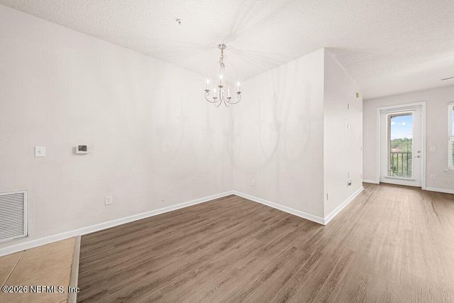 13364 BEACH Boulevard 335, Jacksonville, FL 32224