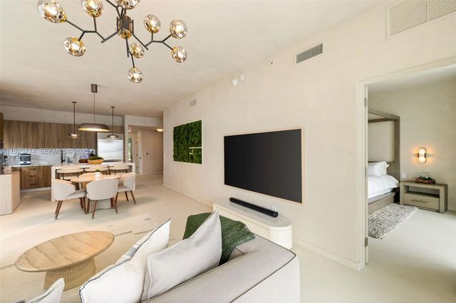 2020 N Bayshore Dr 810, Miami, FL 33137