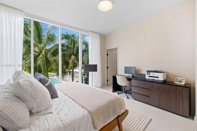 2020 N Bayshore Dr 810, Miami, FL 33137