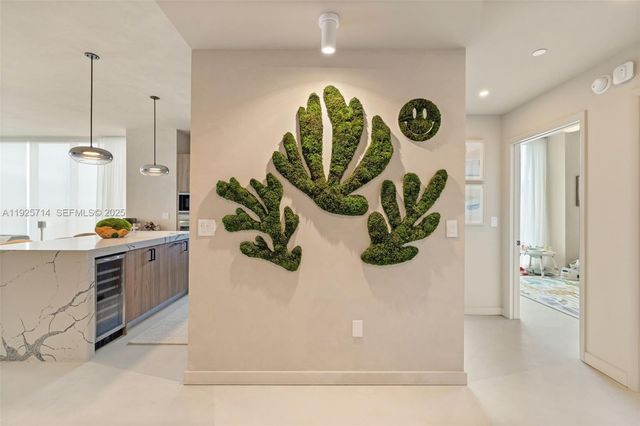 2020 N Bayshore Dr 810, Miami, FL 33137