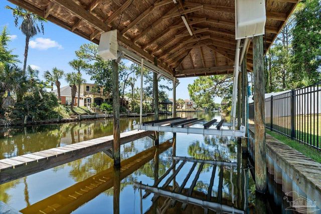 2969 Coral Strip Pkwy, Gulf Breeze, FL 32563