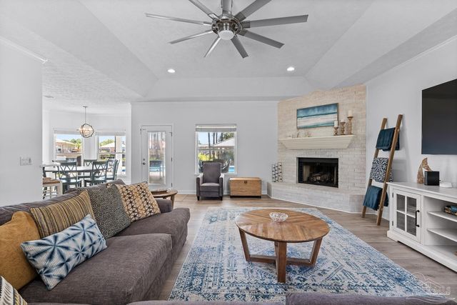 2969 Coral Strip Pkwy, Gulf Breeze, FL 32563