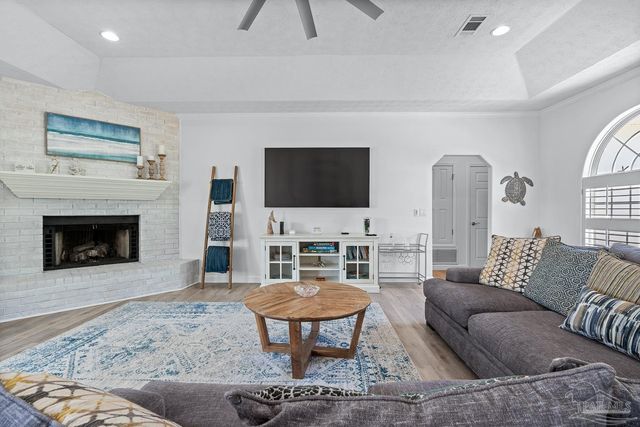 2969 Coral Strip Pkwy, Gulf Breeze, FL 32563