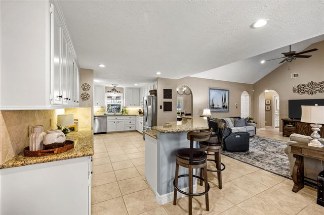 3127 Hemingway Drive, Montgomery, TX 77356