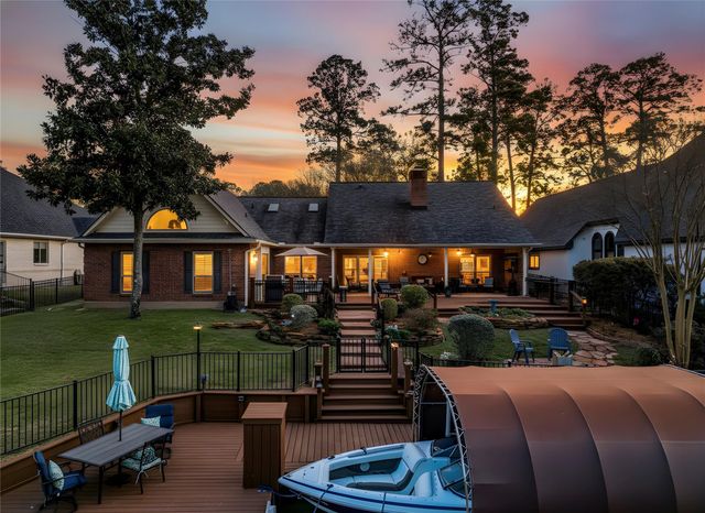 3127 Hemingway Drive, Montgomery, TX 77356