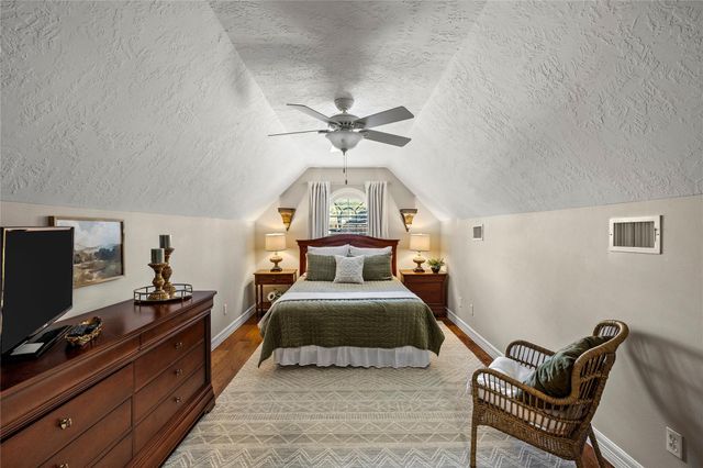 3127 Hemingway Drive, Montgomery, TX 77356