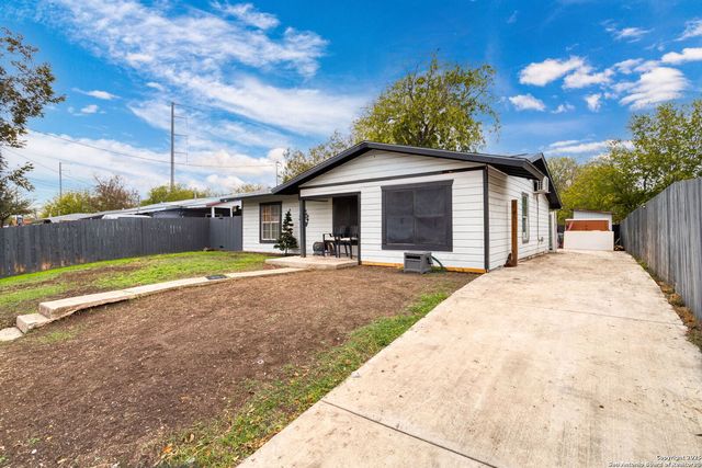 243 Yolanda, San Antonio, TX 78228