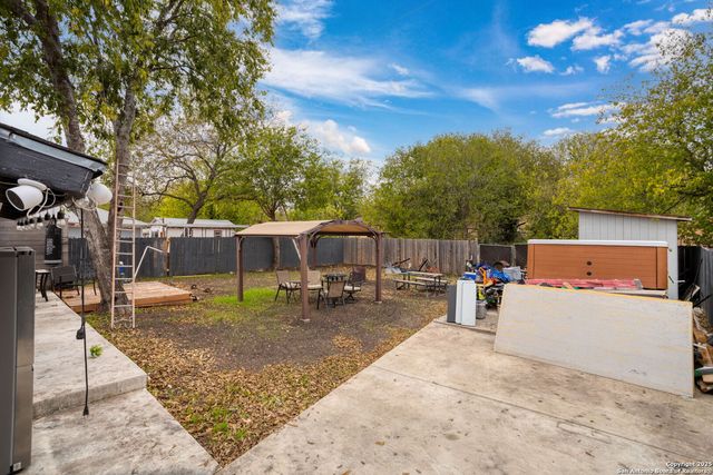 243 Yolanda, San Antonio, TX 78228