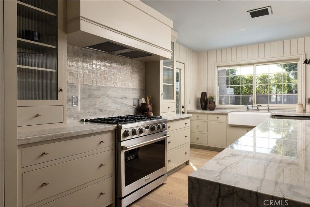 1907 Leeward, Newport Beach, CA 92660 — photo 4