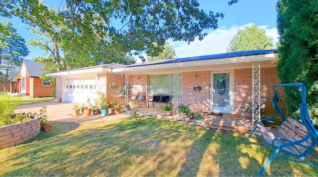 112 Armstrong Avenue, Dumas, TX 79029