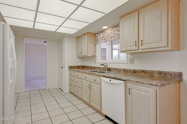 12406 N VISTA GRANDE Court, Sun City, AZ 85351