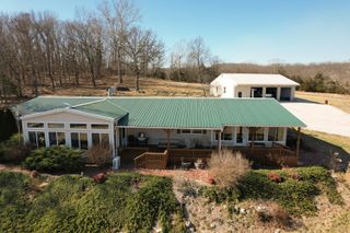 2351- Severs Road, Seymour, MO 65746