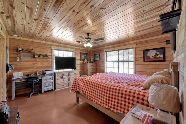 130 Raleigh Circle, Trinity, TX 75862