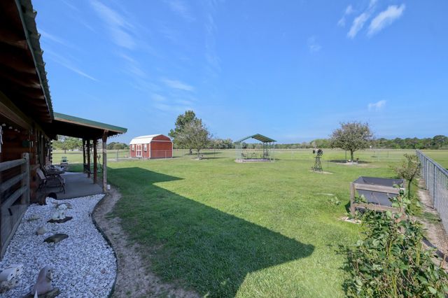 130 Raleigh Circle, Trinity, TX 75862