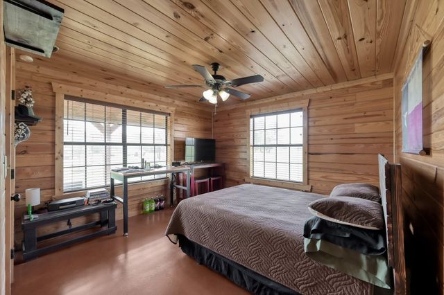 130 Raleigh Circle, Trinity, TX 75862