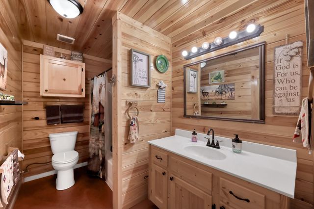 130 Raleigh Circle, Trinity, TX 75862