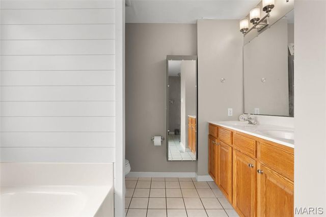 1818 N Bend Road, Union, MO 63084