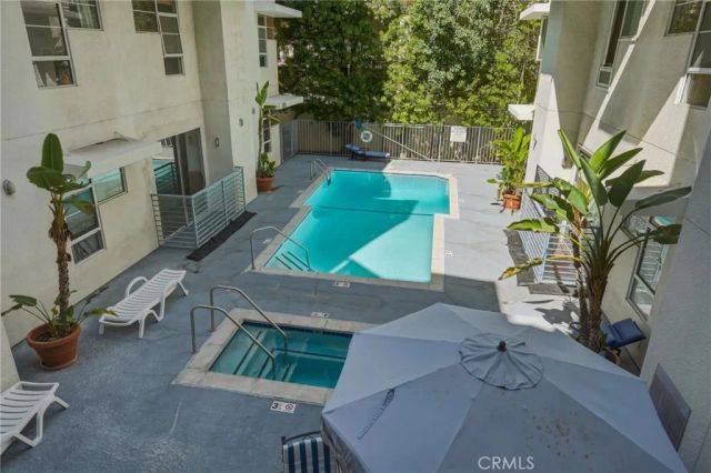 5350 White Oak Avenue 212, Encino, CA 91316
