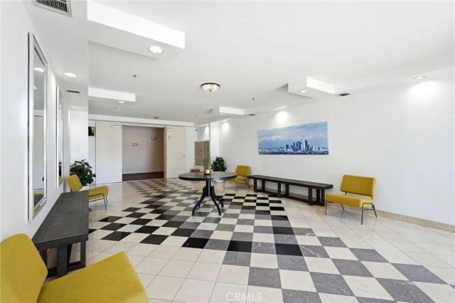 5350 White Oak Avenue 212, Encino, CA 91316
