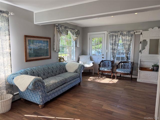 250 Oneck Lane, Westhampton, NY 11978