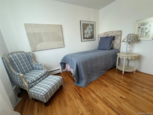 250 Oneck Lane, Westhampton, NY 11978