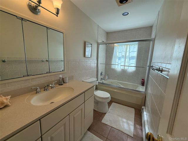 250 Oneck Lane, Westhampton, NY 11978
