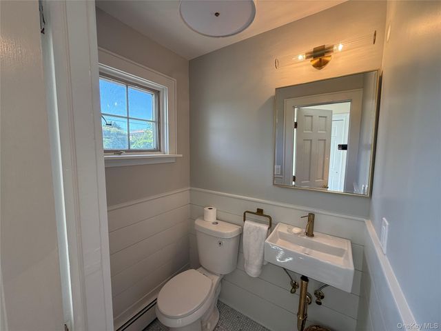 250 Oneck Lane, Westhampton, NY 11978