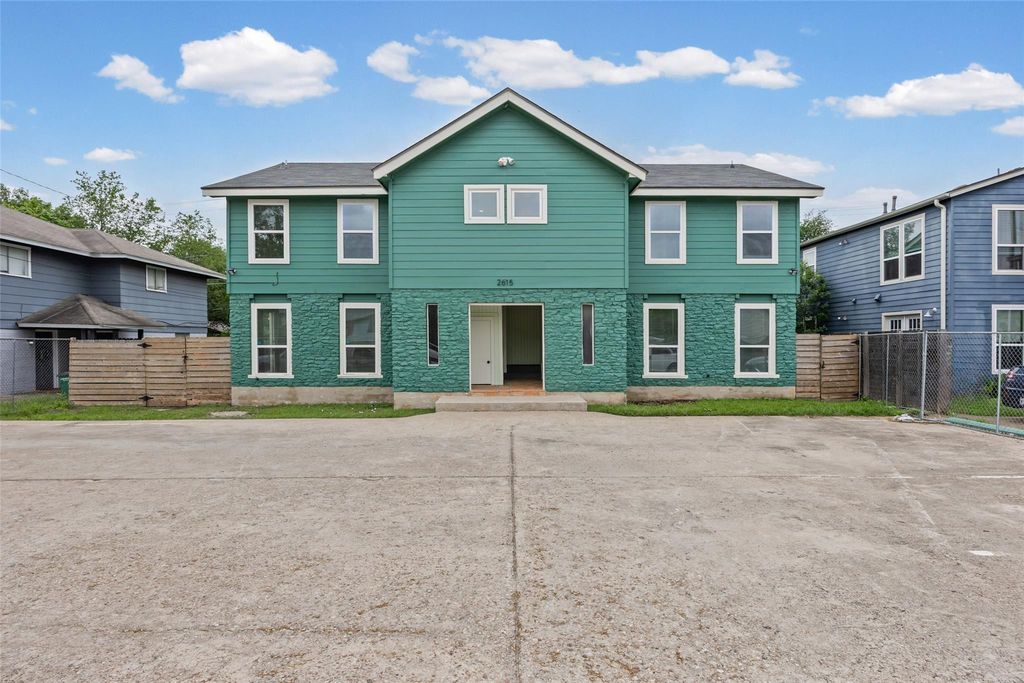2615 Ektom DR C, Austin, TX 78745