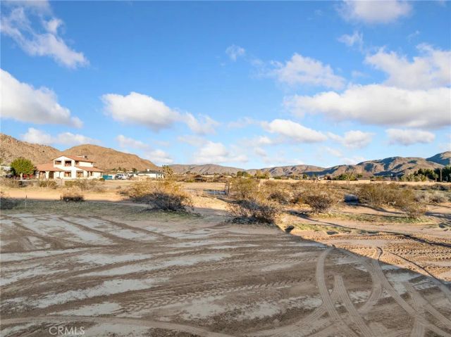 16173 Pela Road, Apple Valley, CA 92307