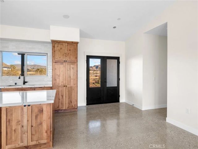 16173 Pela Road, Apple Valley, CA 92307