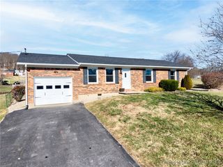7348 Meadowlark Drive NE, Lanesville, IN 47136