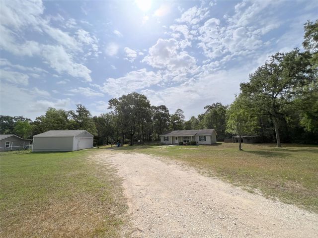 25934 Pine Oak Drive, Hockley, TX 77447