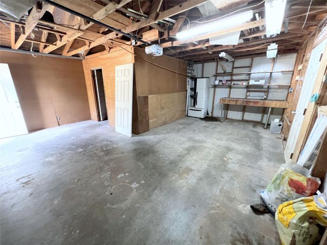 25934 Pine Oak Drive, Hockley, TX 77447