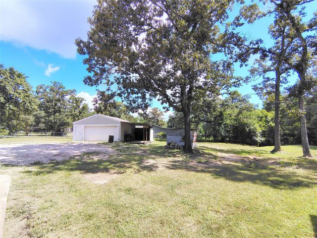 25934 Pine Oak Drive, Hockley, TX 77447