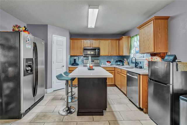 4007 Willow Leaf Court, Dallas, TX 75212