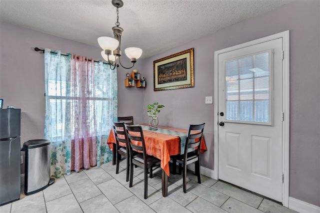 4007 Willow Leaf Court, Dallas, TX 75212