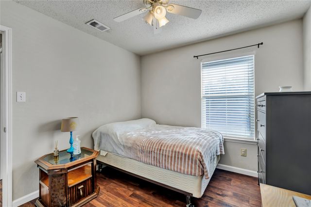 4007 Willow Leaf Court, Dallas, TX 75212