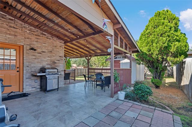 4007 Willow Leaf Court, Dallas, TX 75212