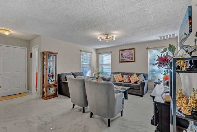 4007 Willow Leaf Court, Dallas, TX 75212